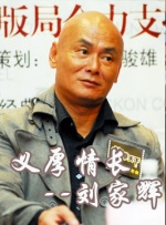 2024年7月，玛格特·罗比与丈夫汤姆日前在科莫湖度假，被拍到穿露脐装出门秀出隆起的腹部，后经多方消息源确认罗比已经怀孕。
